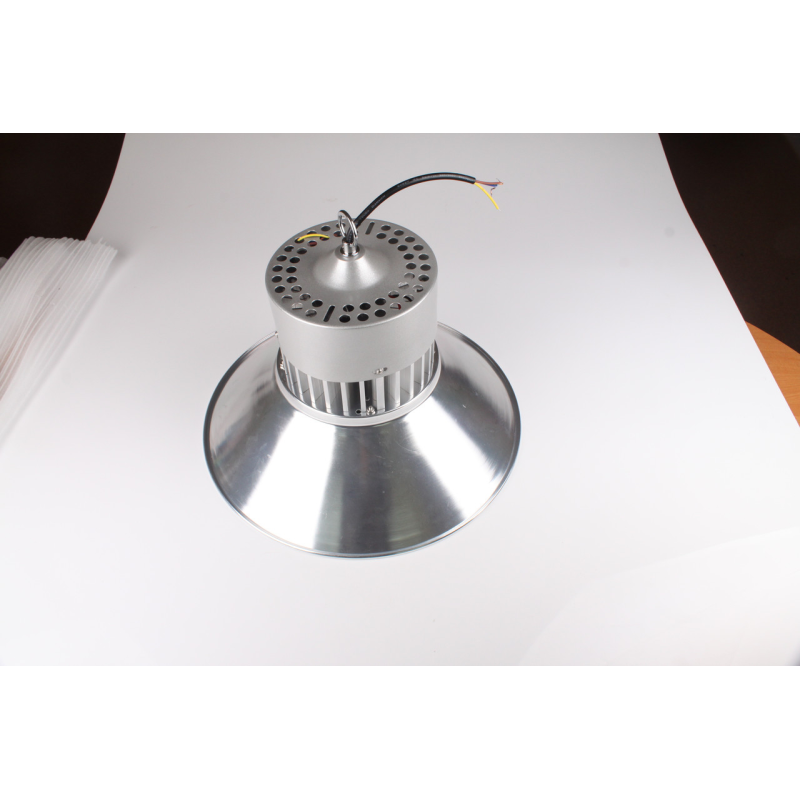 Промисловий світлодіодний світильник для високих прольотів EH-3043 50W Промисловий світлодіодний світильник для високих прольотів EH-3043 50W